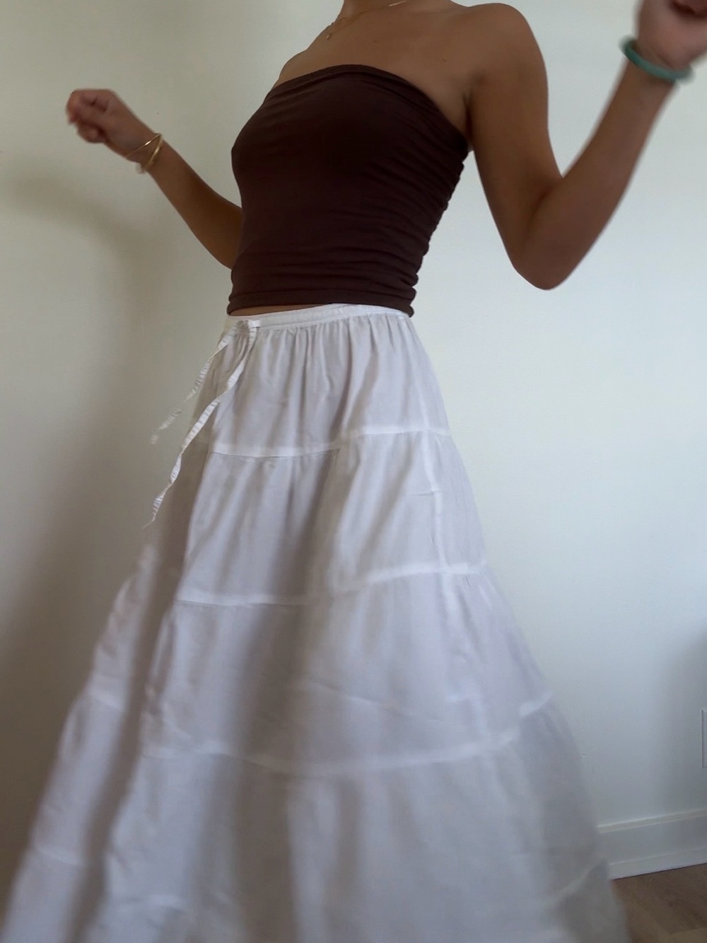 Motel Rocks White Tiered Maxi Skirt - Picture 4 of 4